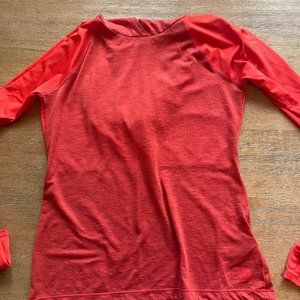 Women's North Face Long Sleeve w/ hood